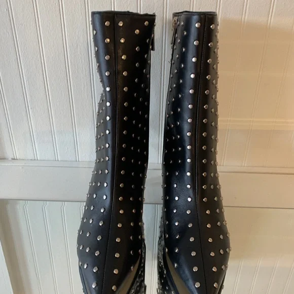Brand new studded kitten heel booties from Carrano - Picture 2 of 6